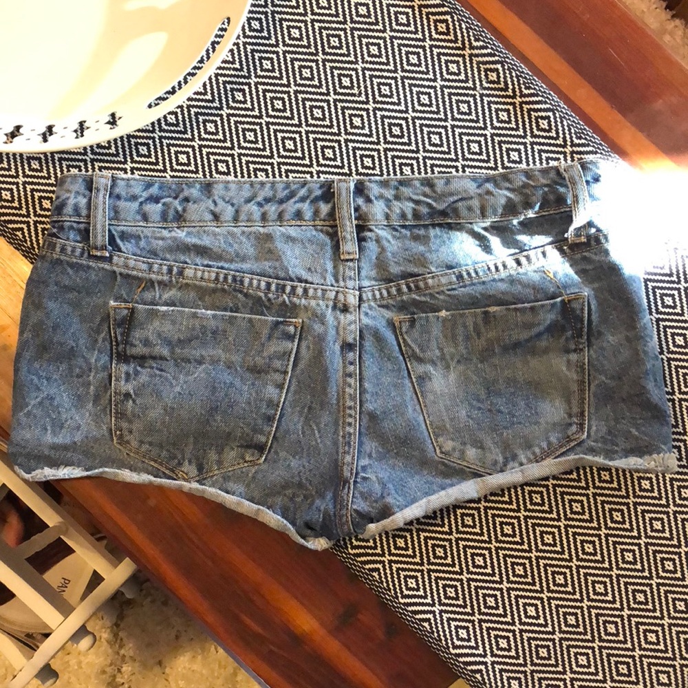 Jean Shorts - Picture 3 of 5